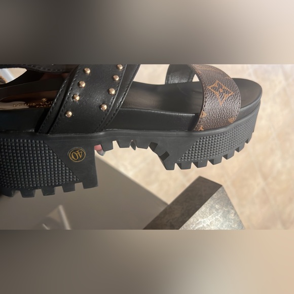 Louis Vuitton Black and Brown Monogram Sandals - Picture 2 of 3